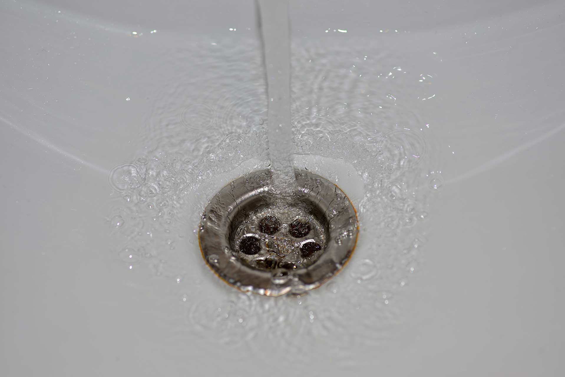 A2B Drains provides services to unblock blocked sinks and drains for properties in Lower Clapton.